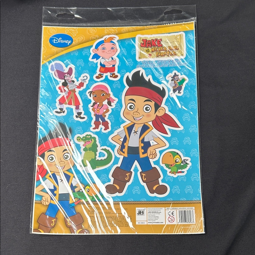 Disney Jake and the Never Land Pirates Peel and Stick Wall Decor